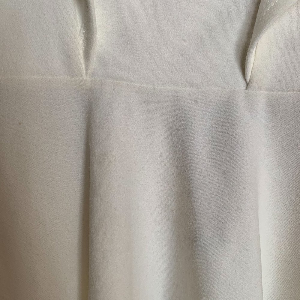 ❗️SOLD❗️Dainty Hooligan White Ruffle Graduation Dress - Picture 6 of 7